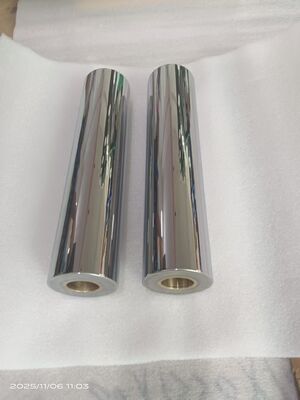 ローリング機器へのシームレスな統合のために設計された、カスタマイズされた成形モードを備えた円筒形金属ローラー